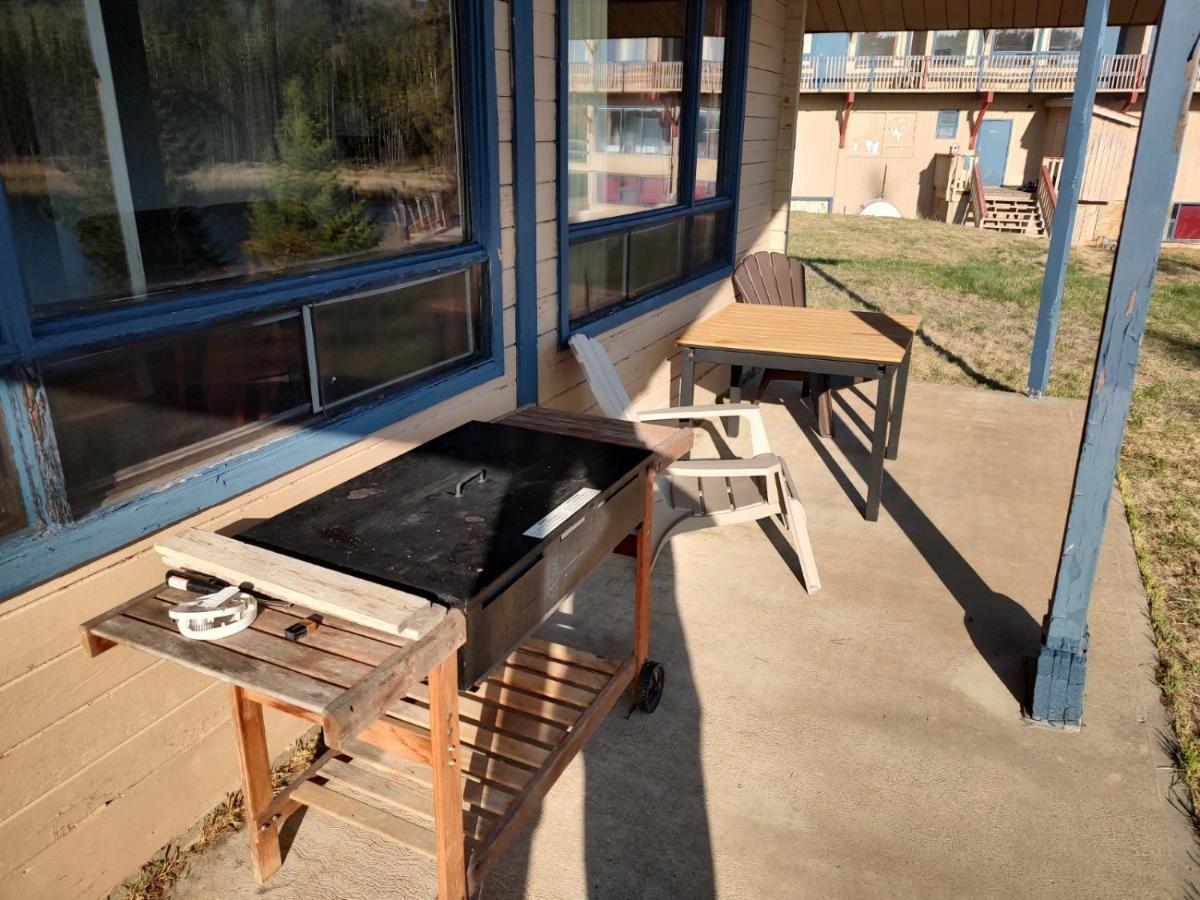 Lac Le Jeune Nature Resort Logan Lake Exterior photo