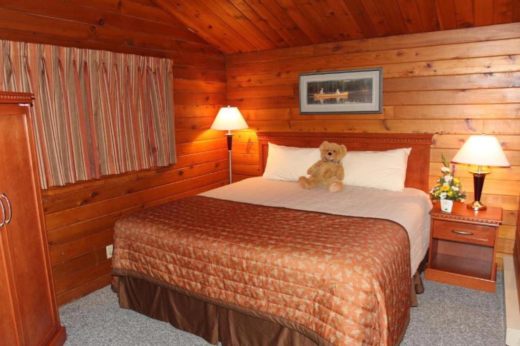 Lac Le Jeune Nature Resort Logan Lake Exterior photo