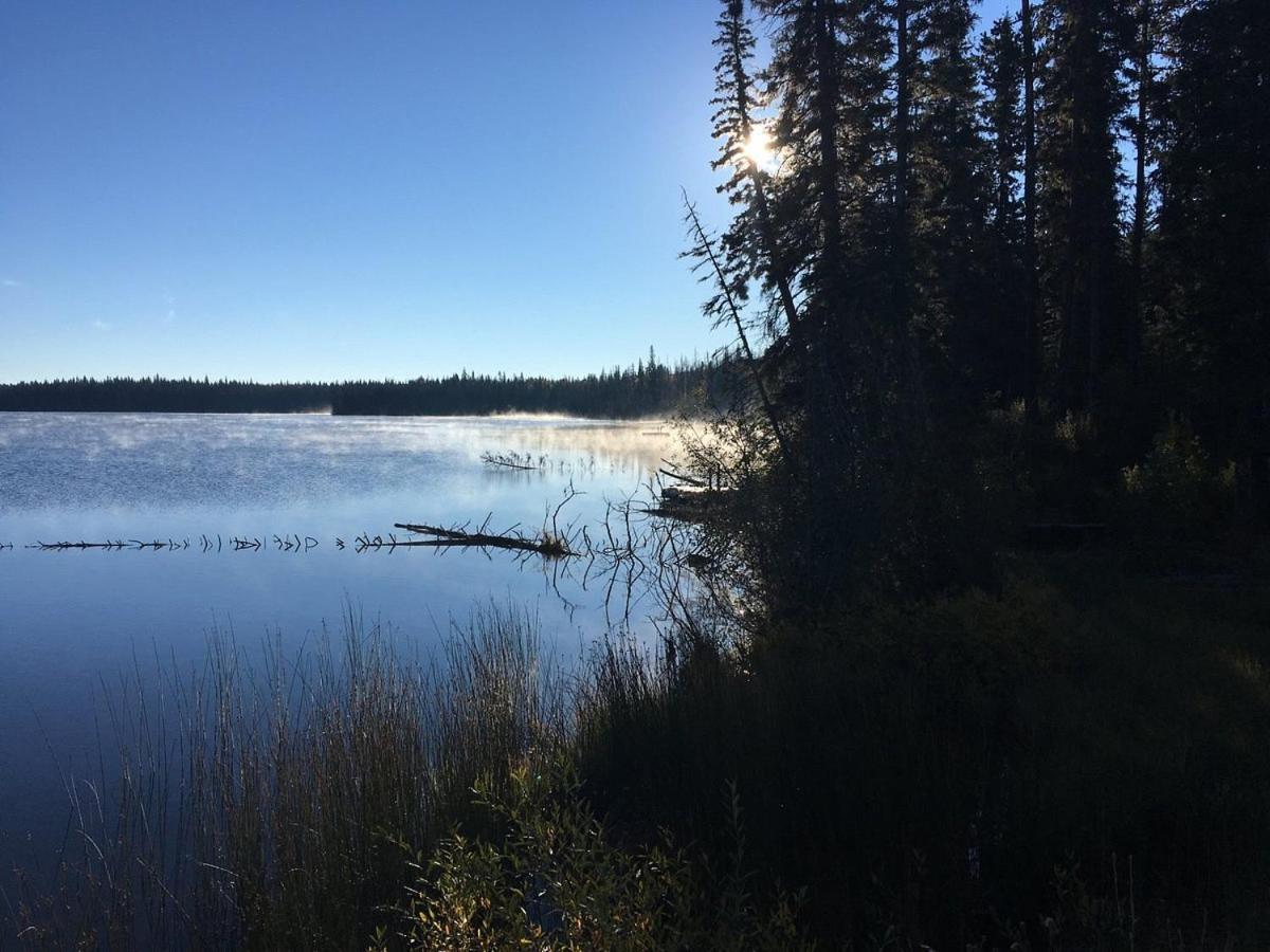 Lac Le Jeune Nature Resort Logan Lake Exterior photo