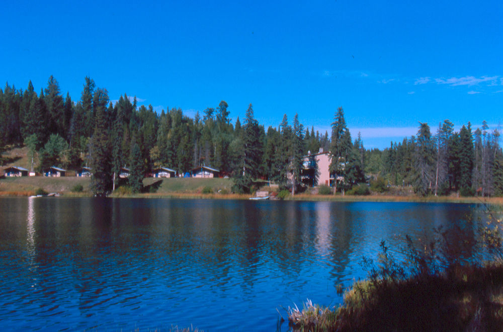 Lac Le Jeune Nature Resort Logan Lake Exterior photo